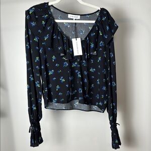 💠NWT WeWoreWhat Ruffle Blouse (S)